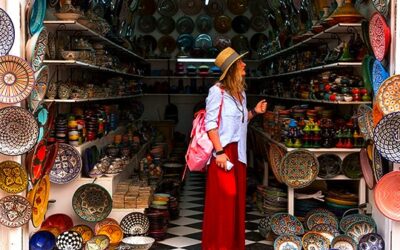 Artesanías Rurales Marroquíes: Cómo el Turismo Apoya a los Artesanos Locales
